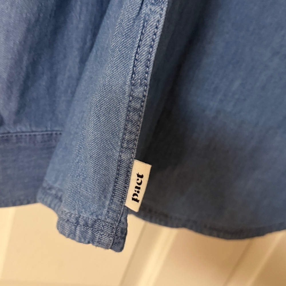 Pact organic cotton chambray ranch denim shirt - Picture 6 of 8